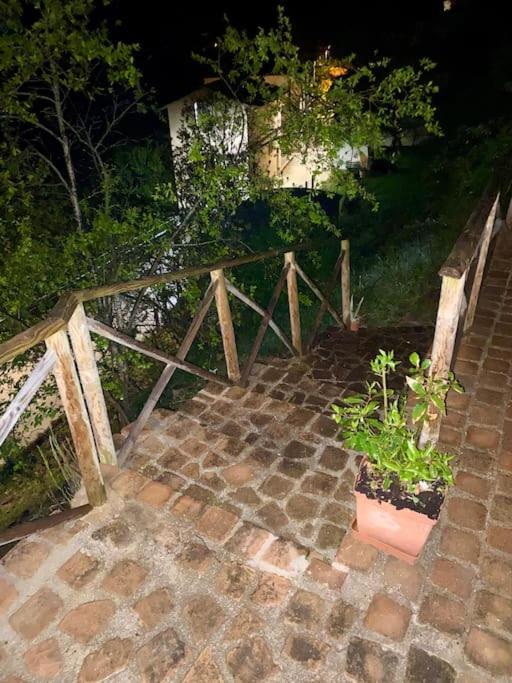 Casa Vacanze Fonte Del Menotre Φολίνιο Εξωτερικό φωτογραφία