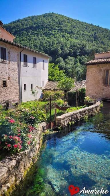 Casa Vacanze Fonte Del Menotre Φολίνιο Εξωτερικό φωτογραφία